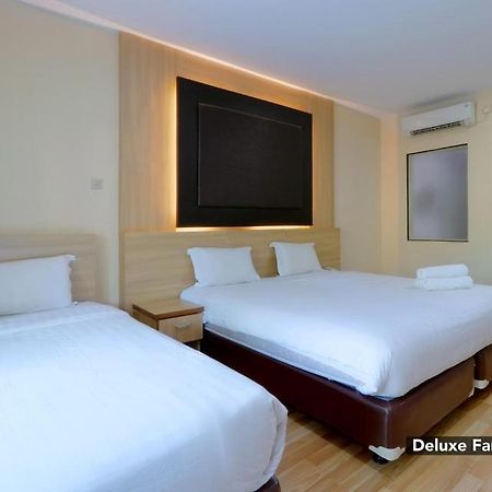 Mutiara Suites Yakarta Exterior foto