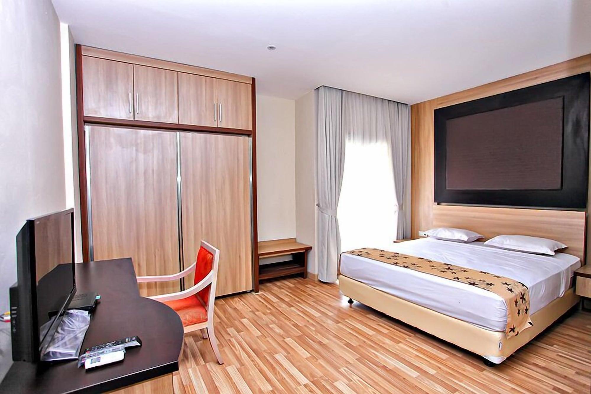Mutiara Suites Yakarta Exterior foto