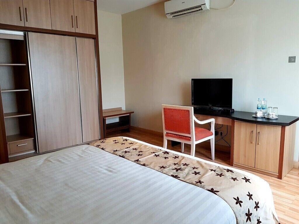 Mutiara Suites Yakarta Exterior foto