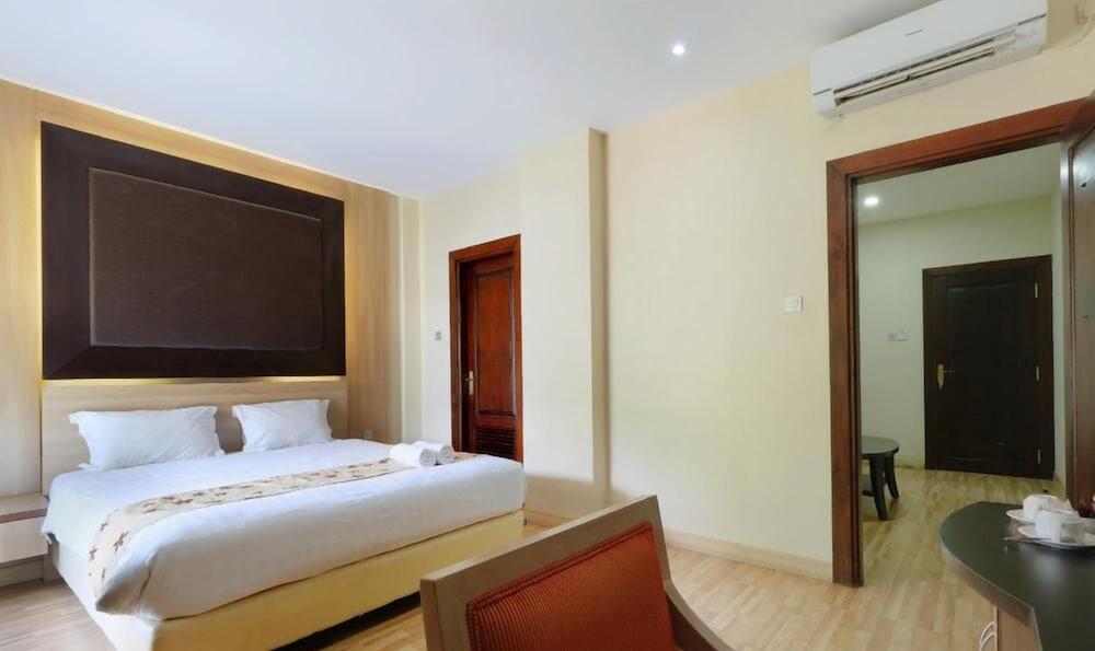 Mutiara Suites Yakarta Exterior foto