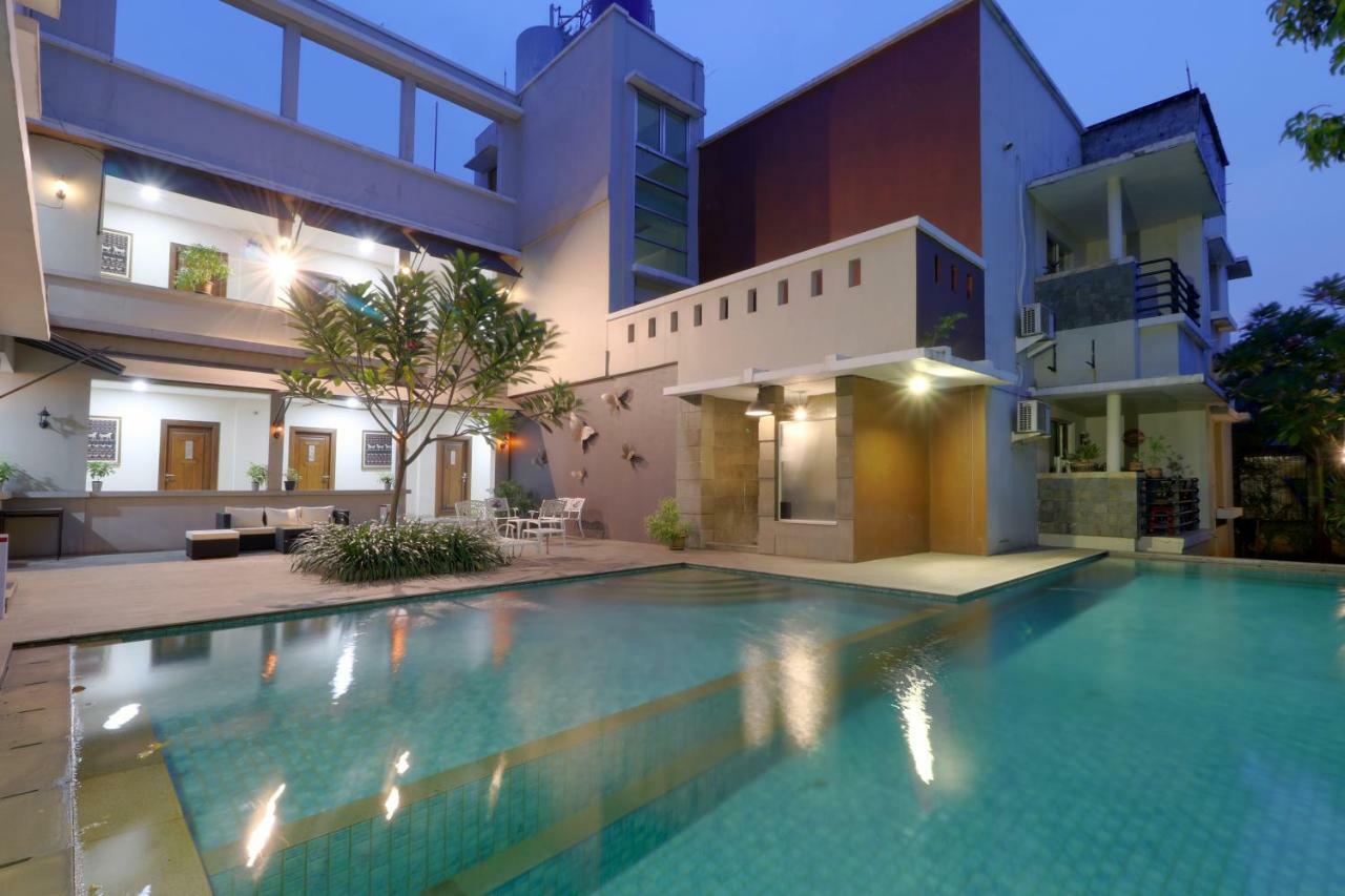 Mutiara Suites Yakarta Exterior foto