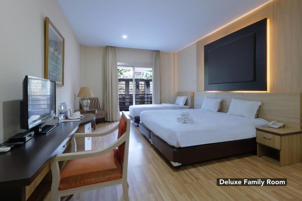 Mutiara Suites Yakarta Exterior foto