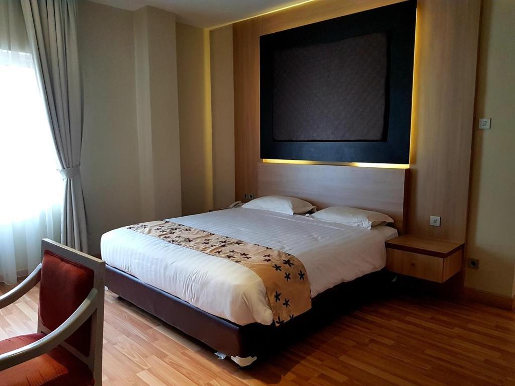 Mutiara Suites Yakarta Exterior foto